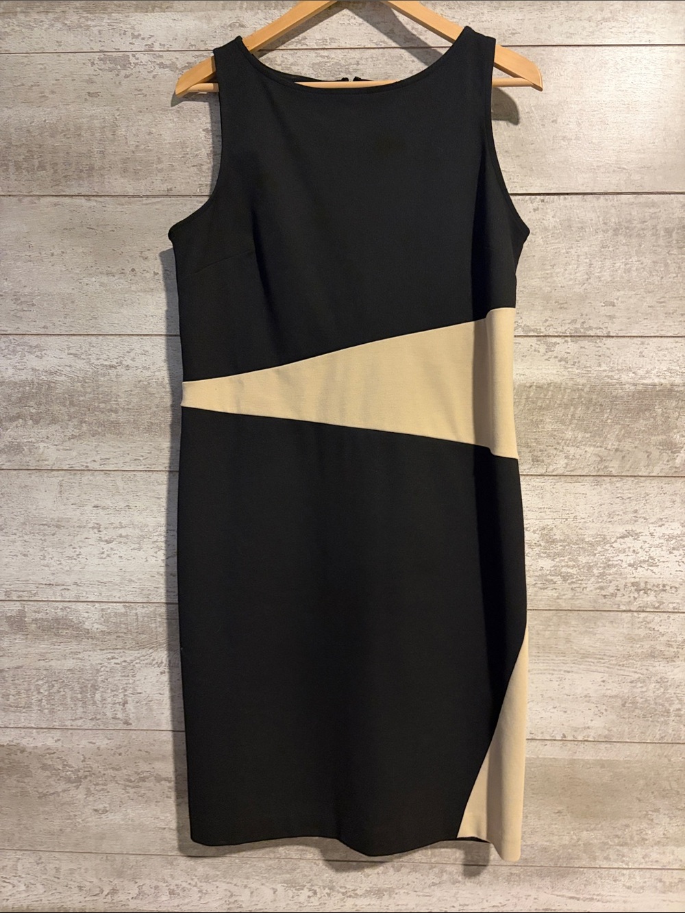 Ann Taylor Black and Cream Diagonal Colorblock Midi Dress